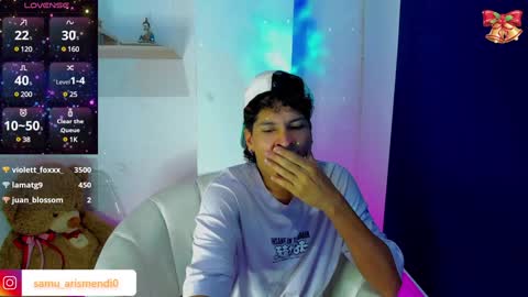 Snapshot of twink_bunny chatting on December 11, 3:37 pm samu online show from December 11, 3:37 pm