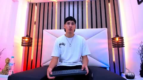 samu online show from October 25, 1:11 pm