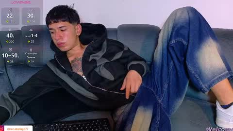 Mr Daren online show from April 9, 6:24 pm