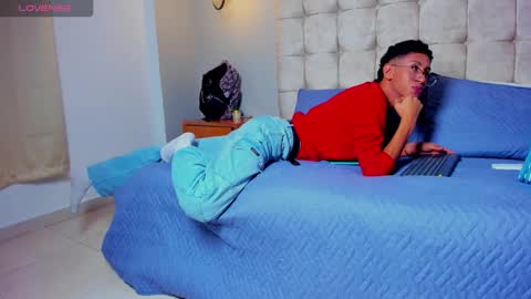 Alan y Damian  online show from February 3, 5:50 pm