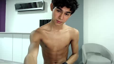 Twink Waldorf online show from December 14, 9:35 pm