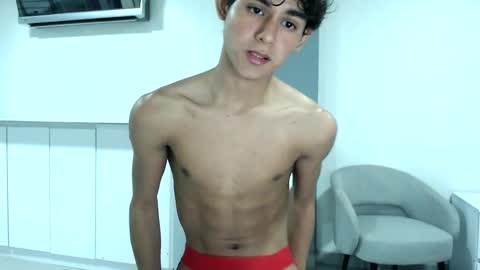 Twink Waldorf online show from December 10, 9:11 pm
