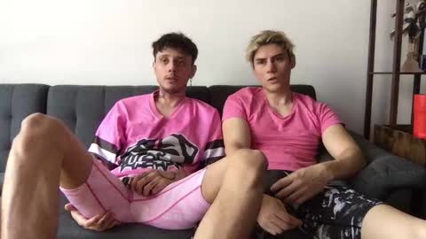 Derrick online show from October 17, 5:17 pm