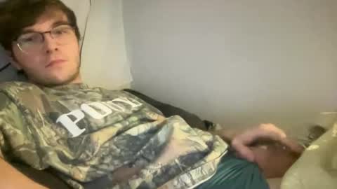 twinkycameron online show from December 4, 5:29 am