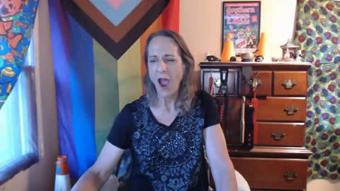 twocumkerry online show from July 12, 11:46 am
