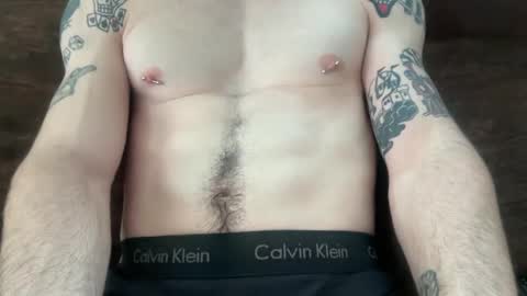 twunkymikey online show from May 9, 1:22 am