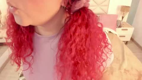 Twiggy online show from September 28, 12:08 am