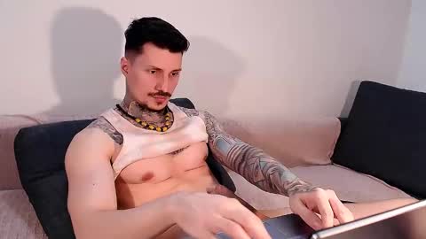 Snapshot of tyagodoll chatting on February 11, 7:05 pm tyagodoll online show from February 11, 7:05 pm