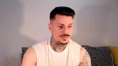 Snapshot of tyagodoll chatting on March 4, 10:05 pm tyagodoll online show from March 4, 10:05 pm