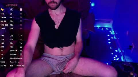 tyler4478 online show from May 27, 8:17 pm
