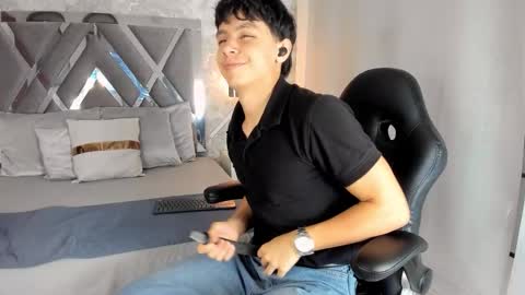 Tyler online show from October 4, 3:37 am