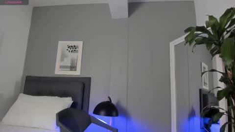 Tyler Fox online show from September 30, 9:25 pm