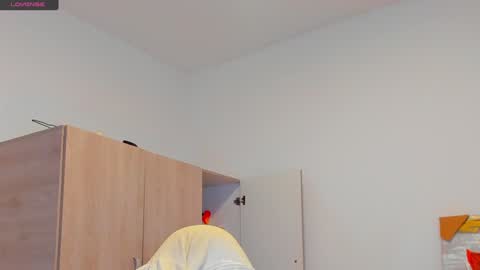     online show from January 31, 8:01 pm