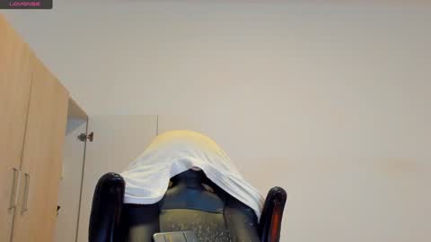     online show from January 25, 12:48 am