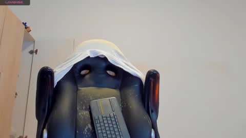     online show from December 31, 9:39 pm