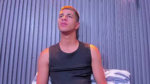 tyler_noir online show from June 23, 11:50 am