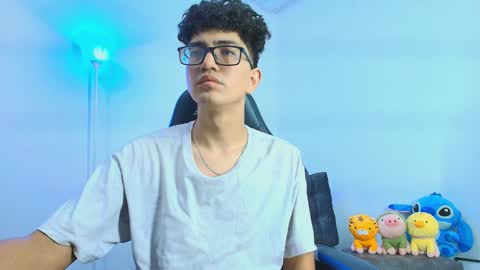   online show from October 7, 9:27 am