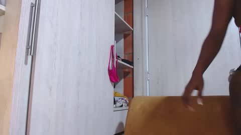 Snapshot of tyra_stone1 chatting on December 7, 9:06 pm tyra_stone1 online show from December 7, 9:06 pm