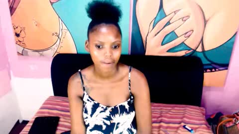 Snapshot of tyrabangz chatting on March 7, 10:43 pm Tyra online show from March 7, 10:43 pm