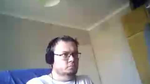 tyradi1991 online show from August 9, 9:04 am