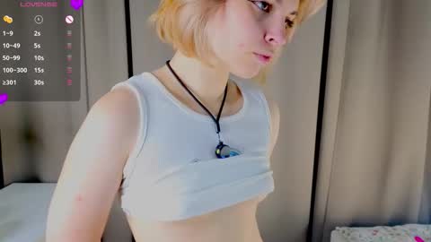 Polly online show from October 28, 3:24 pm