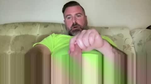 uhhuhok7 online show from October 15, 9:15 pm