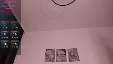 Naomi online show from December 14, 11:27 am