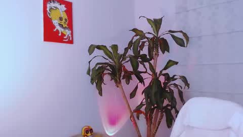 Snapshot of ulala_martina chatting on September 14, 2:25 am Martina online show from September 14, 2:25 am