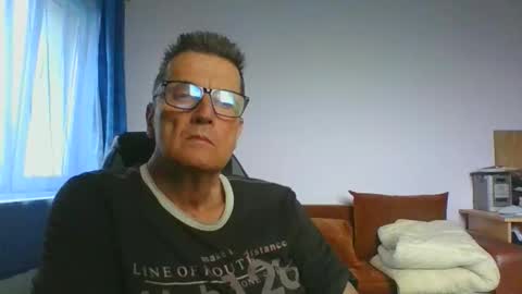 ulmeni4 online show from June 1, 2:07 pm