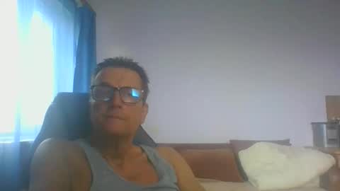 ulmeni7 online show from October 24, 7:20 am