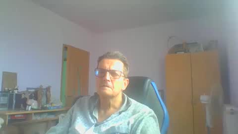 ulmeni7 online show from October 25, 10:03 am