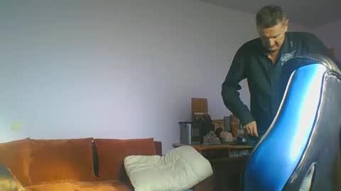 ulmeni7 online show from November 8, 10:07 am