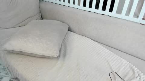 Melena online show from April 22, 3:35 am