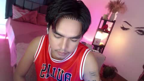 Snapshot of ultimatesexytrans chatting on September 16, 9:18 pm Alex online show from September 16, 9:18 pm