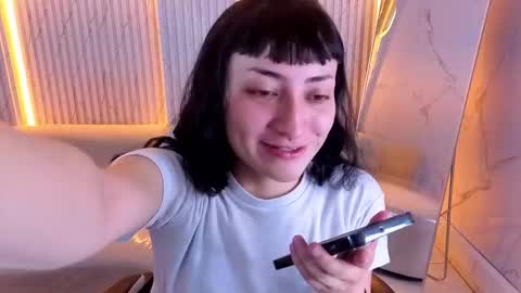 Snapshot of ultraviolet_tp chatting on September 9, 3:17 am UltraViolett online show from September 9, 3:17 am