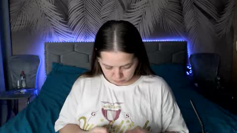 Ulyana online show from November 28, 9:16 am