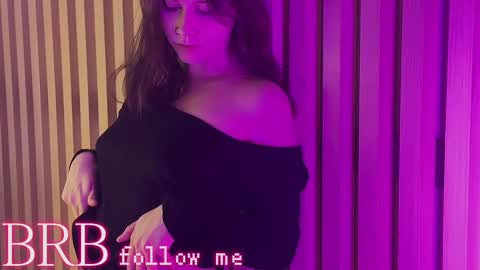 Snapshot of una_medisson chatting on February 17, 2:28 pm Una online show from February 17, 2:28 pm