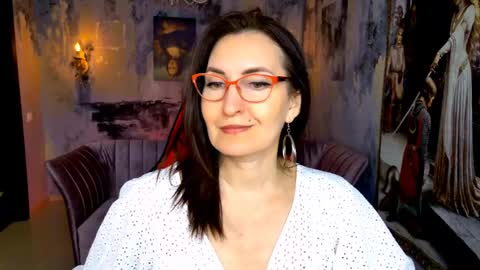 UnaTera online show from May 17, 6:11 am