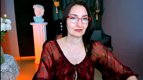 UnaTera online show from May 15, 6:33 am