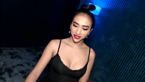 kylie online show from June 10, 11:25 pm