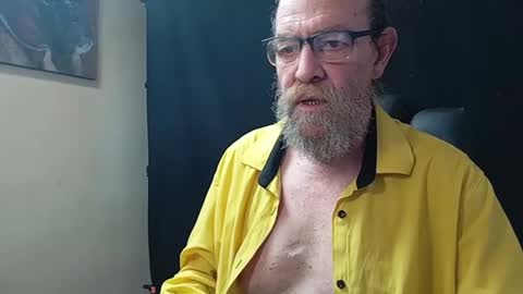 Uncle Hottie online show from April 12, 5:39 pm