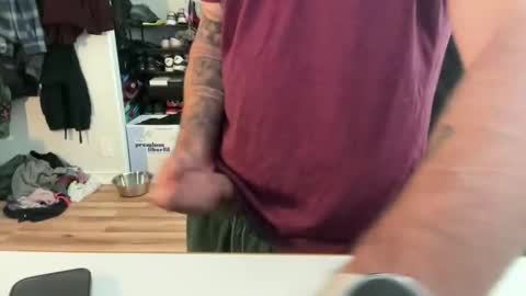 uncutbeard129840 online show from February 10, 8:01 pm