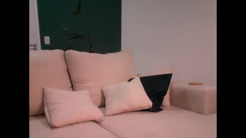 unisuggar online show from November 21, 12:41 am