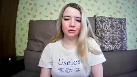 Snapshot of universeemily chatting on February 27, 7:08 am UniverseEmily online show from February 27, 7:08 am