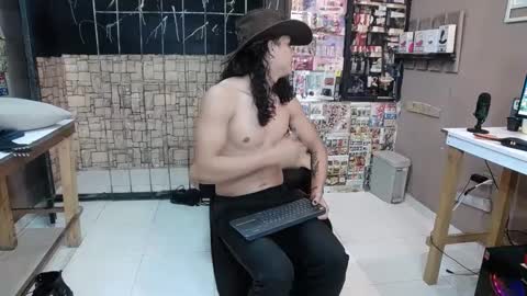 university154 online show from December 4, 8:06 am