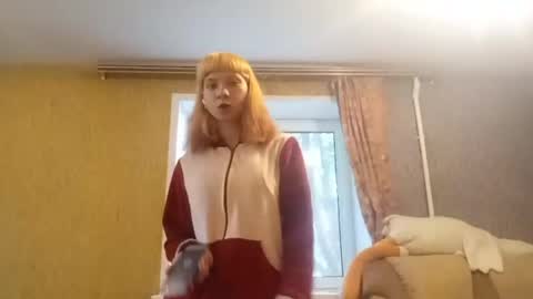 Leslie online show from May 25, 3:29 pm
