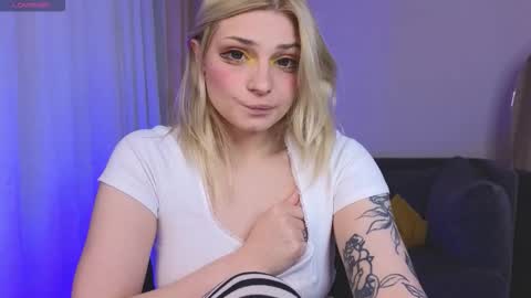 Cute Elf Girls online show from January 7, 10:15 pm