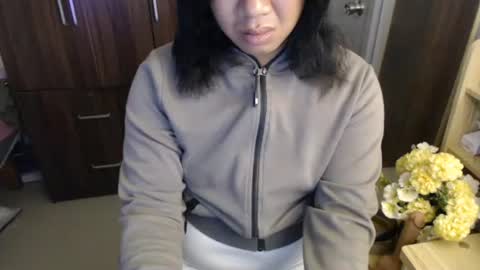 Vee online show from January 11, 1:11 am