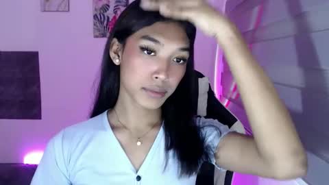 ur_dazzlingmorenaxx online show from September 29, 4:28 pm