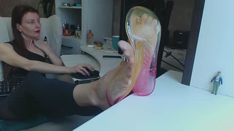 Goddess Anna online show from January 8, 9:21 am